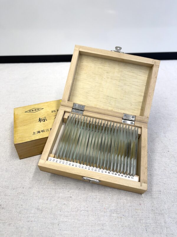 Microscope Slides - Rocks and Minerals