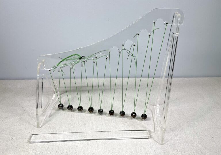 Acrylic Pendulum Wave 01